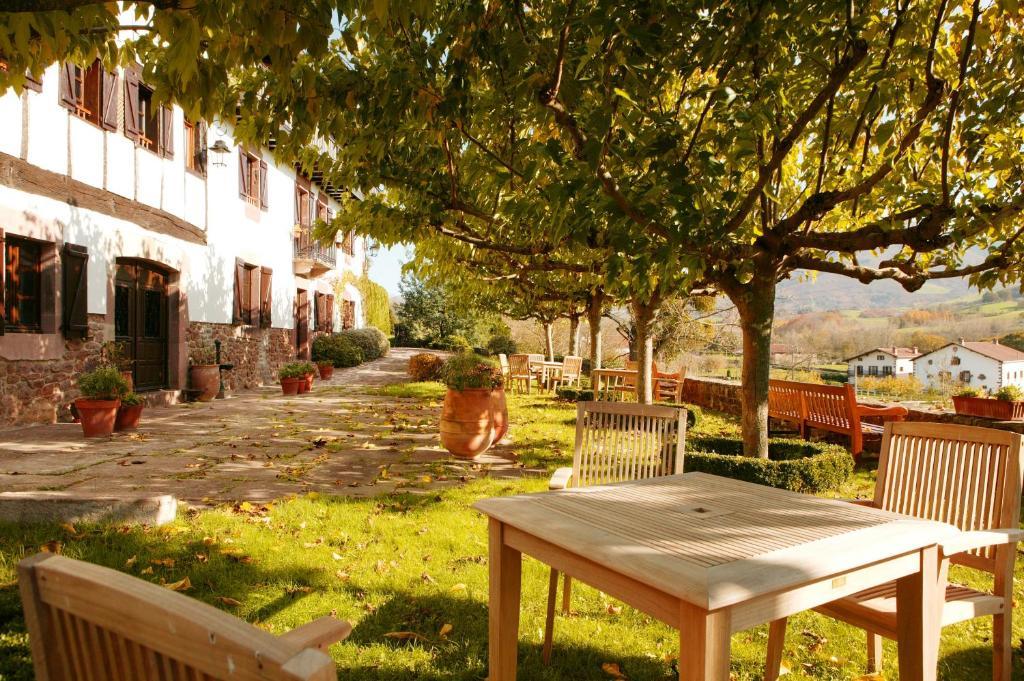 Hotel Senorio De Ursua Arizcun Extérieur photo
